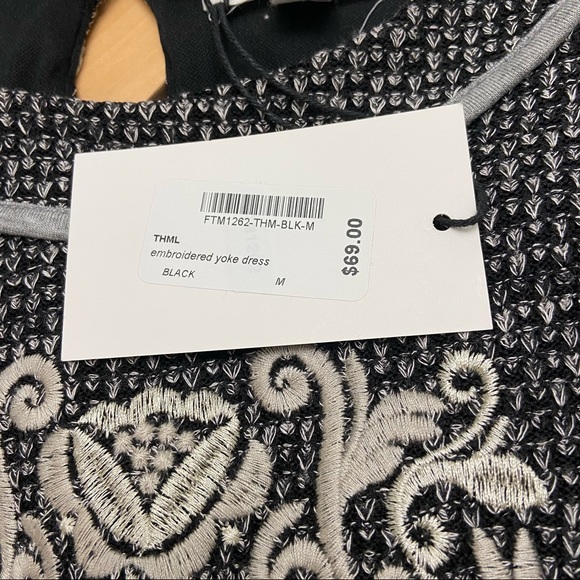 T H M L black and white knit dress size medium - Picture 4 of 7